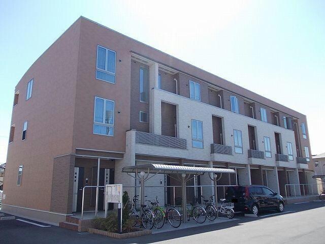 玲巧ハイツ八丁の物件外観写真