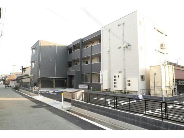 プリムローズ・佳音の物件外観写真