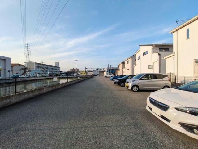 プリムールコートの物件外観写真