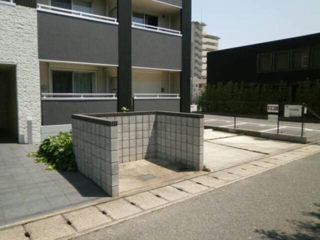 ヴィンチェロの物件外観写真