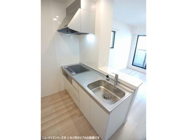 シャイニースカイの物件内観写真