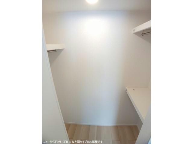 シャイニースカイの物件内観写真