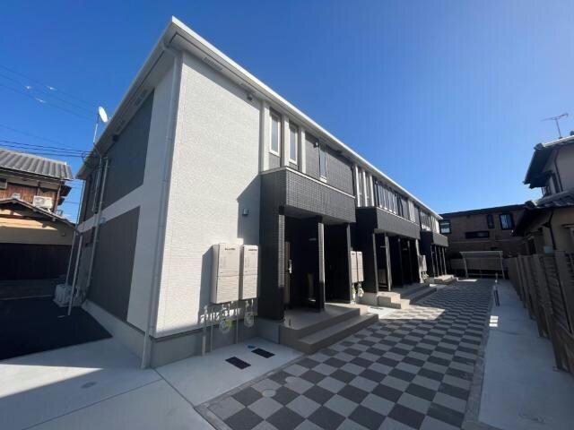 スプリングガーデンの物件外観写真