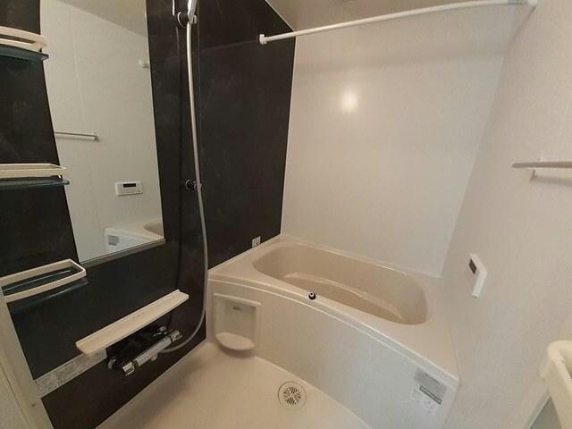 メゾングレーヌ龍野町の物件内観写真