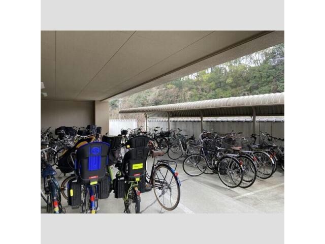 手柄アートスカイハイツの物件外観写真