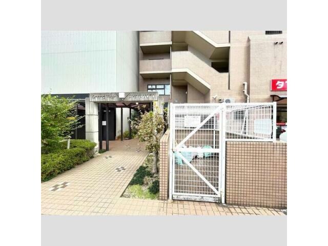 グランドヴュー島本の物件外観写真