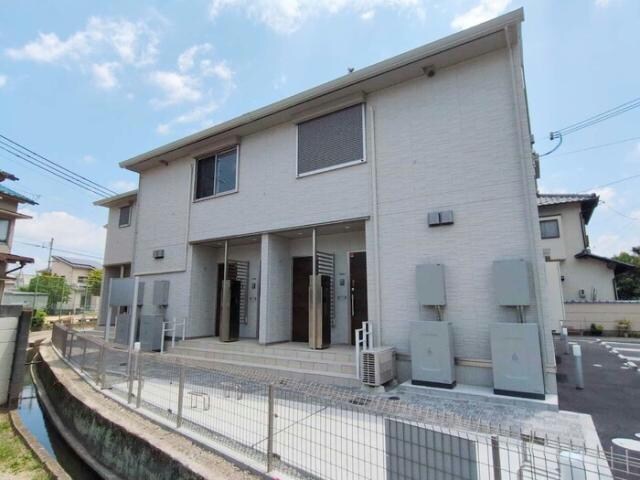 TORISIA八代の物件外観写真