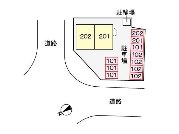 プラザ亀山の物件外観写真