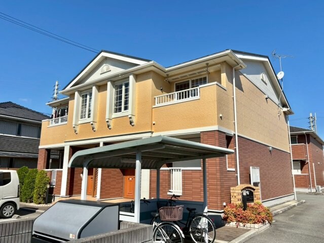 エレガンス・ヴィラAの物件外観写真