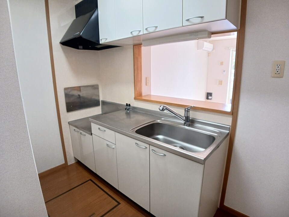 エレガンス・ヴィラAの物件内観写真