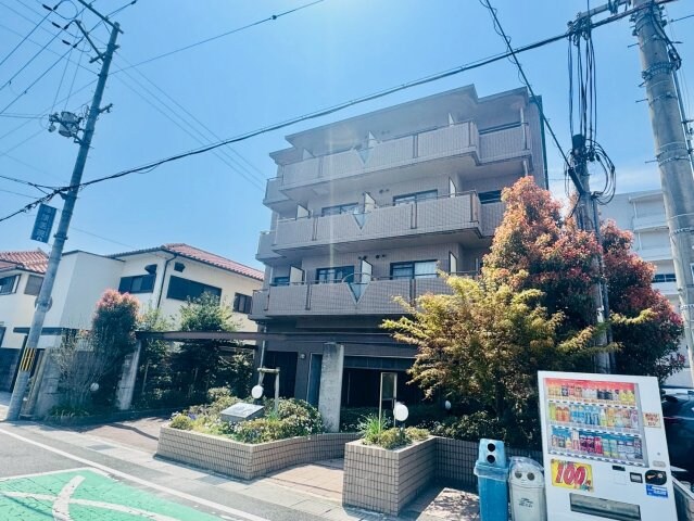 イスズベル八代の物件外観写真