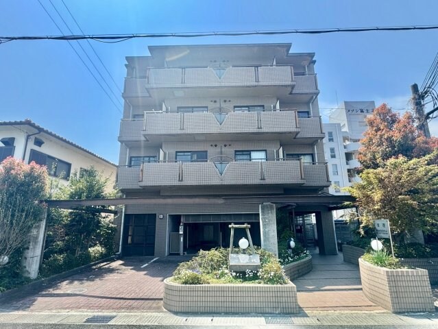 イスズベル八代の物件外観写真