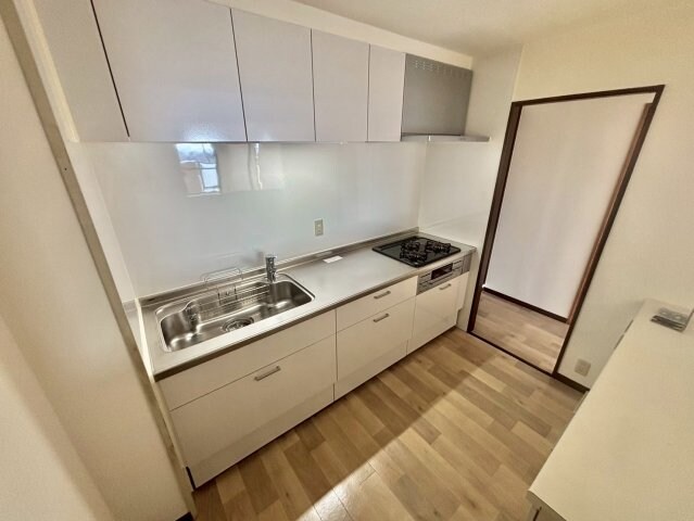 グランドヴュー島本の物件内観写真