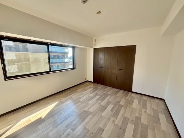 グランドヴュー島本の物件内観写真