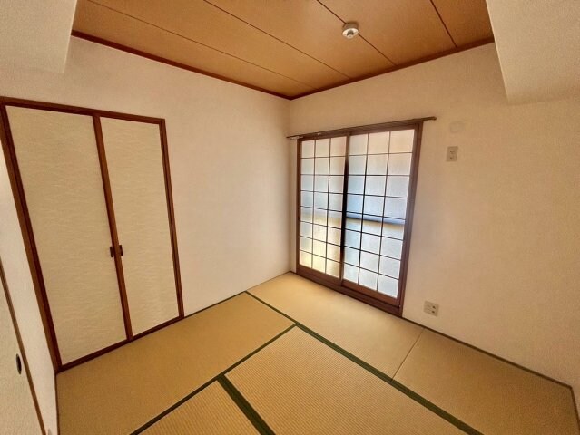 グランドヴュー島本の物件内観写真