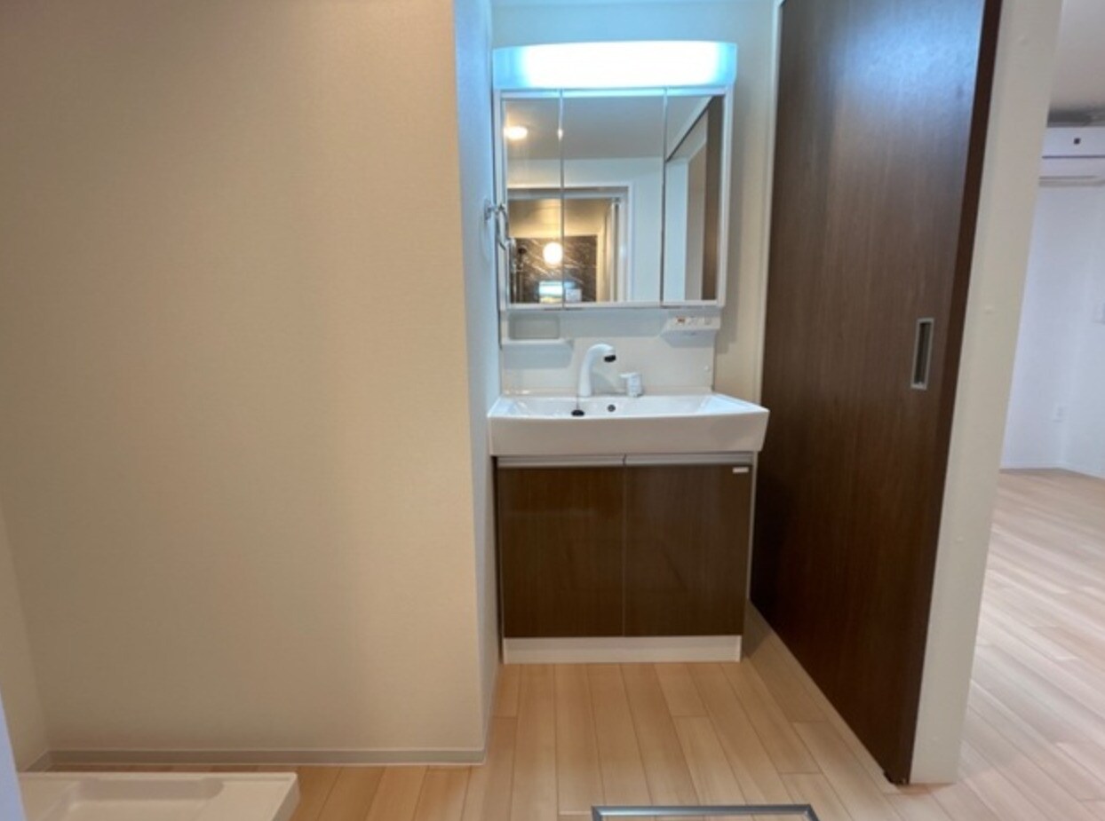 コントレイル糸引の物件内観写真