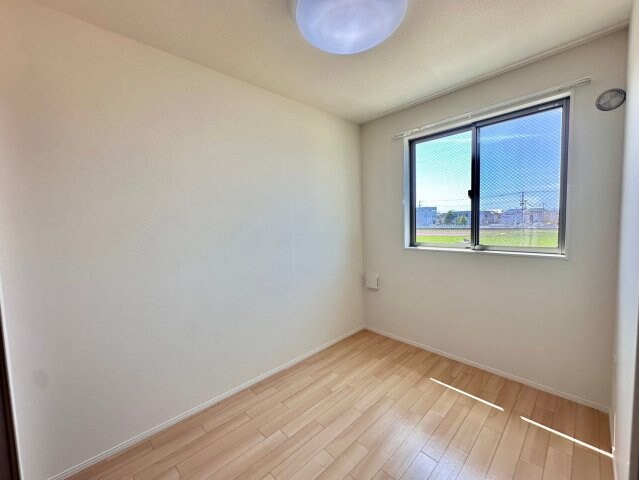 コントレイル糸引の物件内観写真