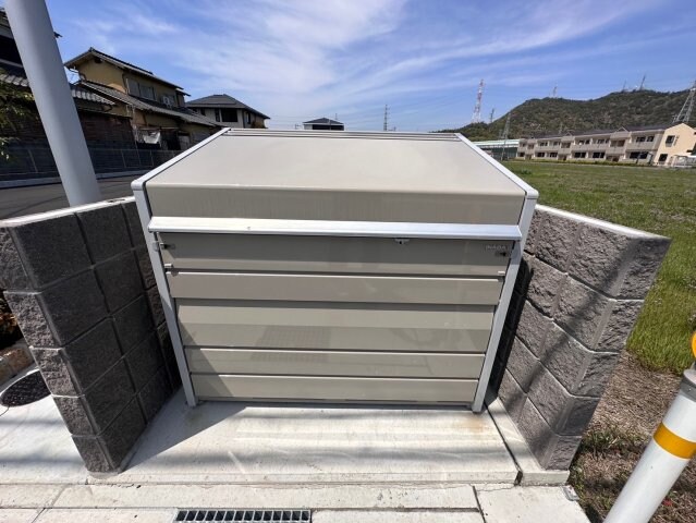 コントレイル糸引の物件内観写真