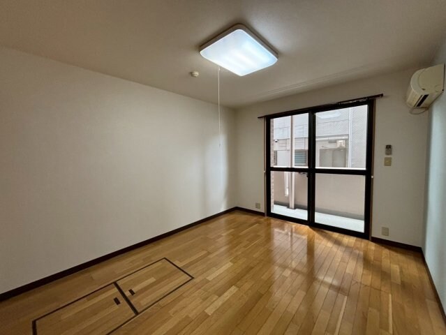 ネオクオーツ幸　弐番館の物件内観写真