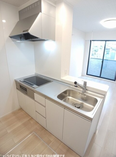 シャイニースカイの物件内観写真