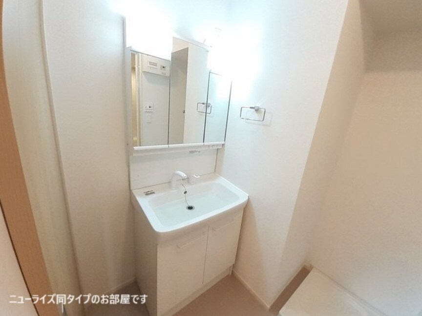 シャイニースカイの物件内観写真