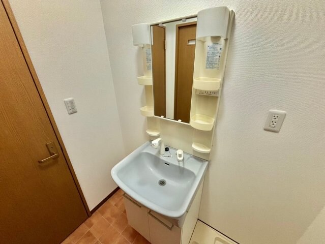 神和町壱番館の物件内観写真