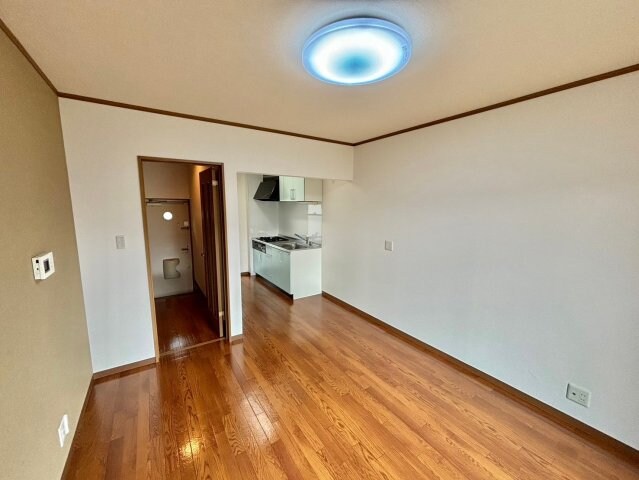 神和町壱番館の物件内観写真