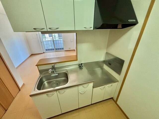 ワイズ　コンブリオの物件内観写真