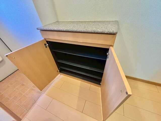 ワイズ　コンブリオの物件内観写真