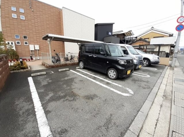 プラシード三宅の物件外観写真