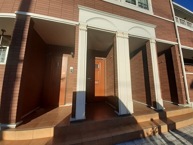 グレイス・アーズリの物件外観写真