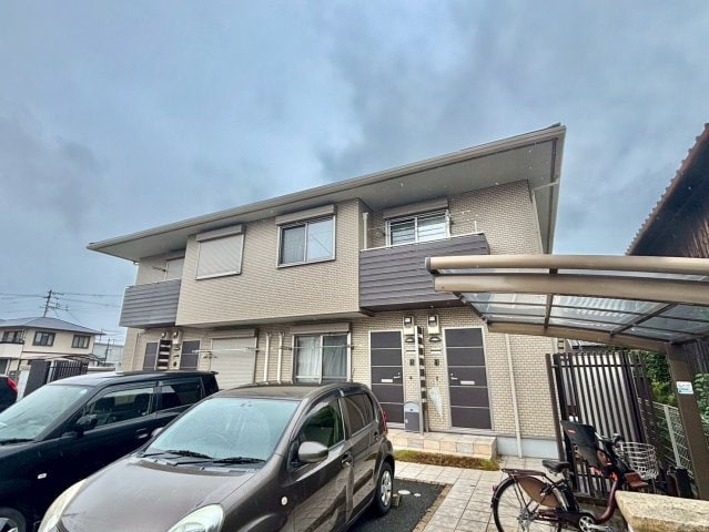 レグジーの物件外観写真