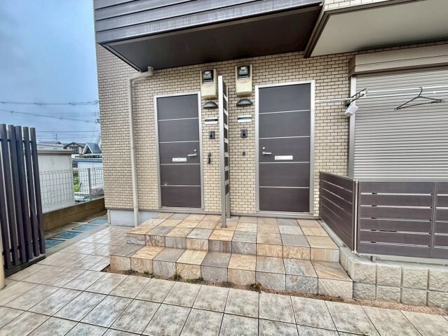 レグジーの物件外観写真