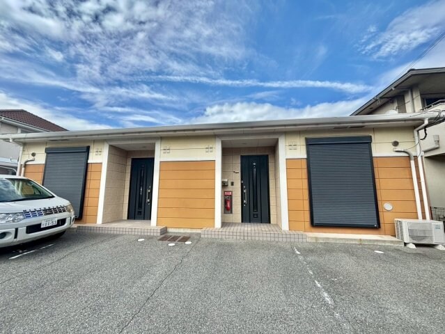 シャンドフルールの物件外観写真