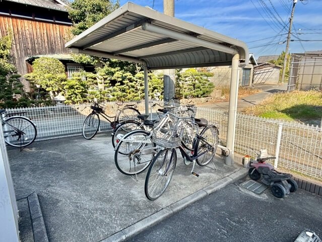 ホワイトローズの物件内観写真