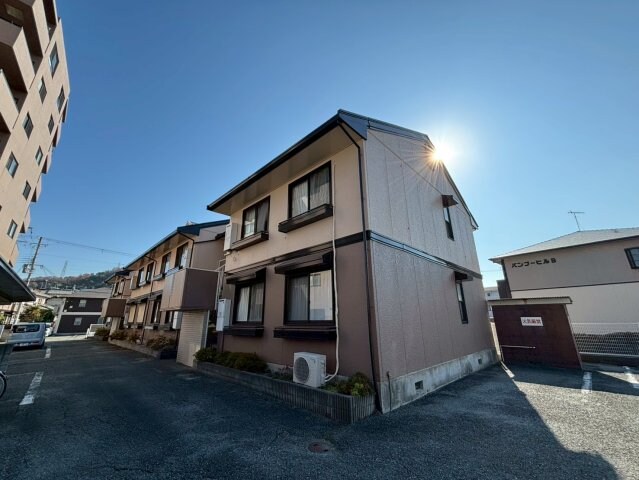 クレスト安室の物件外観写真