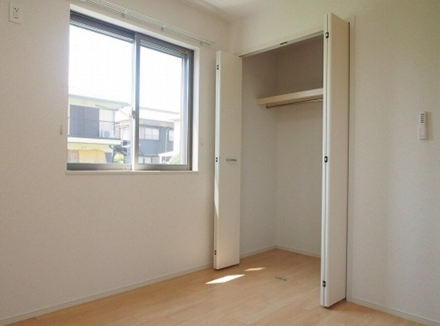 エレガンス・ベルの物件内観写真