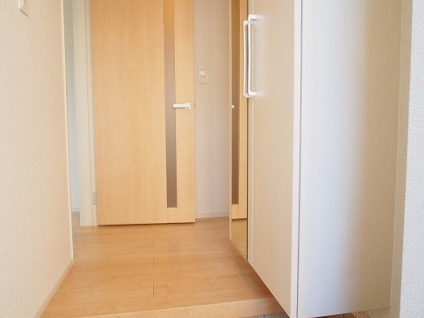 エレガンス・ベルの物件内観写真