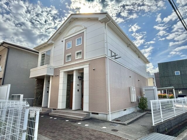 ピュアハウスの物件外観写真