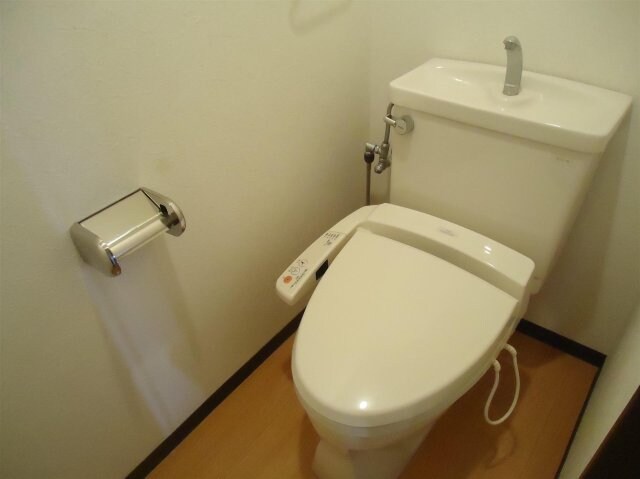 キャッスルコート東辻井の物件内観写真