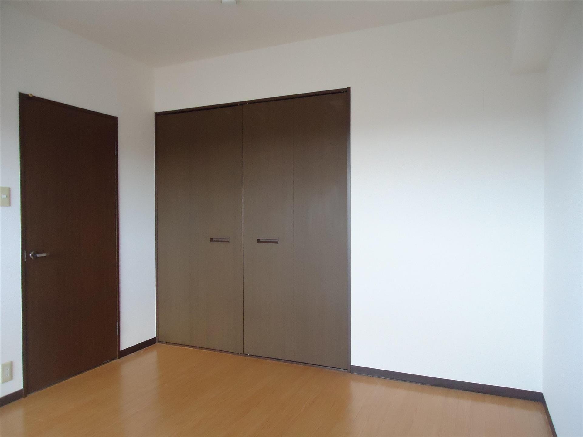 キャッスルコート東辻井の物件内観写真