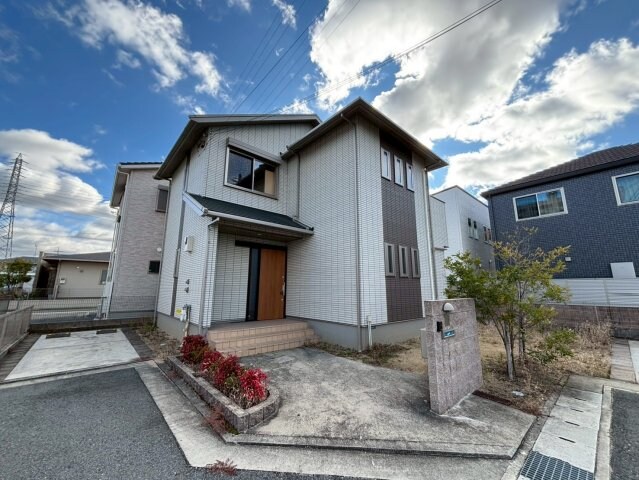 西今宿貸家Aの物件外観写真