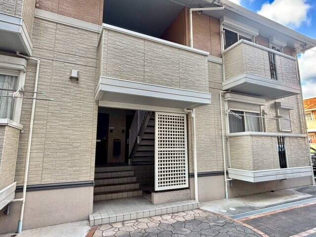 グランモア航　A棟の物件外観写真