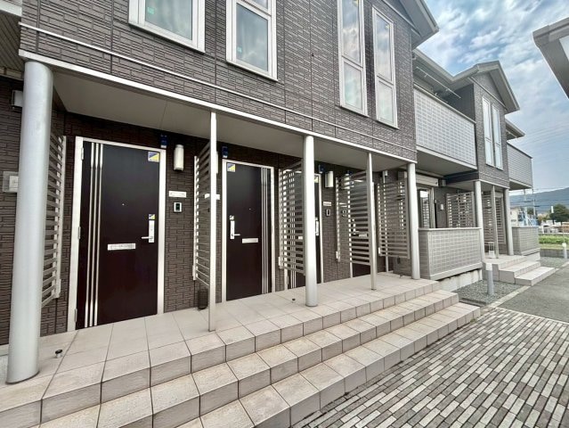 ルミエールの物件外観写真