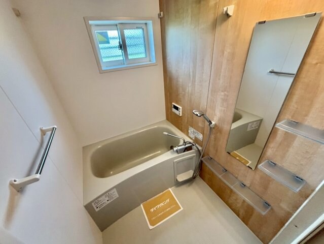 ラフィーネ亀山の物件内観写真