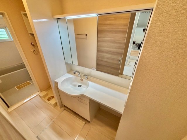 ラフィーネ亀山の物件内観写真