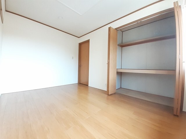 ヴァンヴェールAの物件内観写真