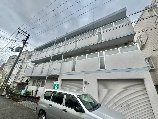 白国弘友ハイツの物件外観写真