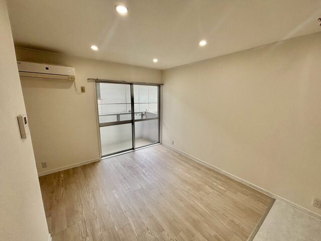 白国弘友ハイツの物件内観写真