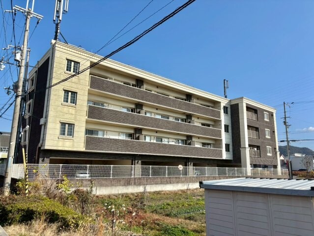 ハッピーコート飾磨の物件外観写真